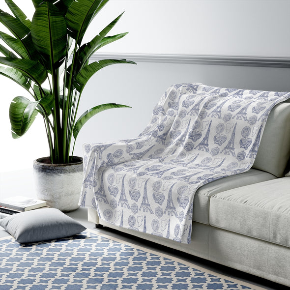 Anastasia Velveteen Plush Blanket